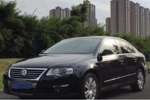 买这辆大众汽车，二手价格才5万多，感觉比买卡罗拉还值得