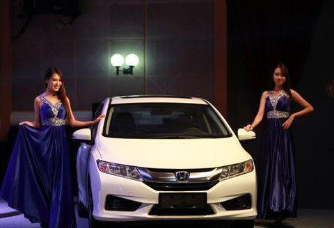 最良心的合资家轿来袭! 比思域精致, 配ESP仅7万起, 还看啥威驰