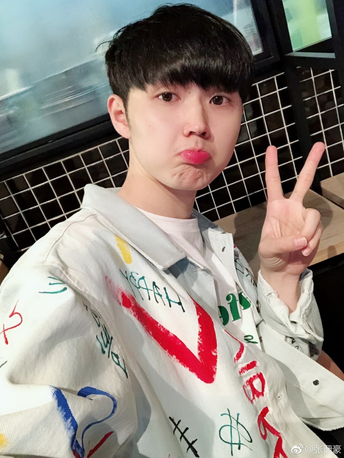 是金子总会发光!蔡徐坤王菊黄柏煊张洢豪 pick