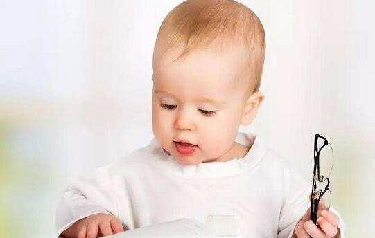 宝宝六个月龄前教说话 六个月后教识字