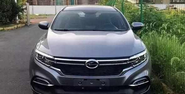 平民版豪车, 奥迪内饰配奔驰颜值, 搭三菱发动机, 直接秒宝骏510