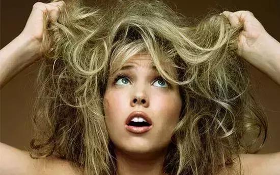 头发烫染后变稻草,没有光泽,怎么办?