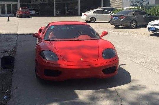 男子花60万入手一辆二手法拉利，等拿到钥匙后却让男子不敢相信！