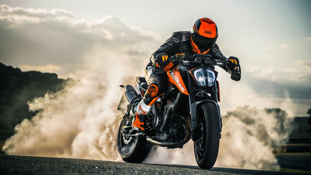 2018首款中量级钢炮车型登场：KTM 790 DUKE