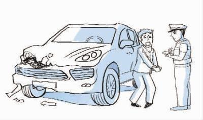 新提的起亚K5，刚上路就撞上护栏，拿去修工作人员说：换新车吧