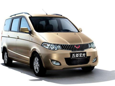 宝骏真火了，730换上五菱标，身价暴涨6万，在国外卖出30多万台