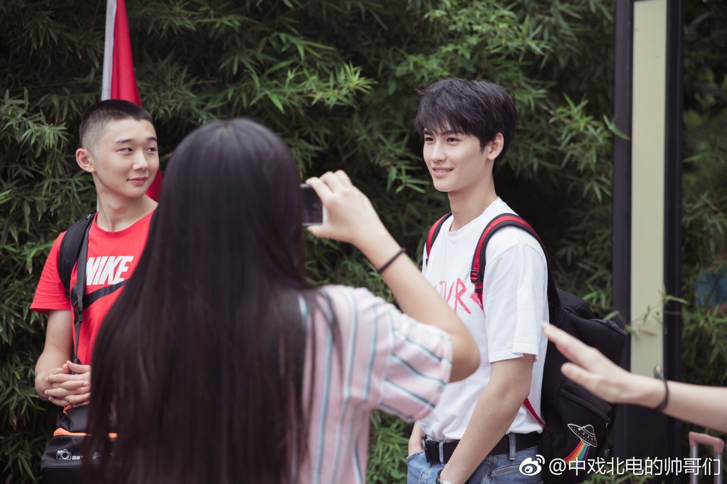 北电大一新生报到@黄俊捷H 以全国第二名成绩考入北京电影学院