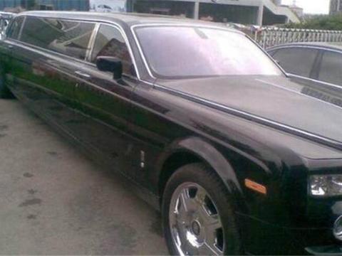 安徽一土豪花1.5亿买幻影，车内可坐11人，上牌时不会被喷字！