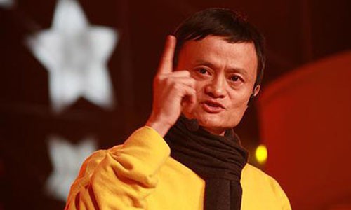 如果马云将400亿美元存银行,一年能赚多少钱?