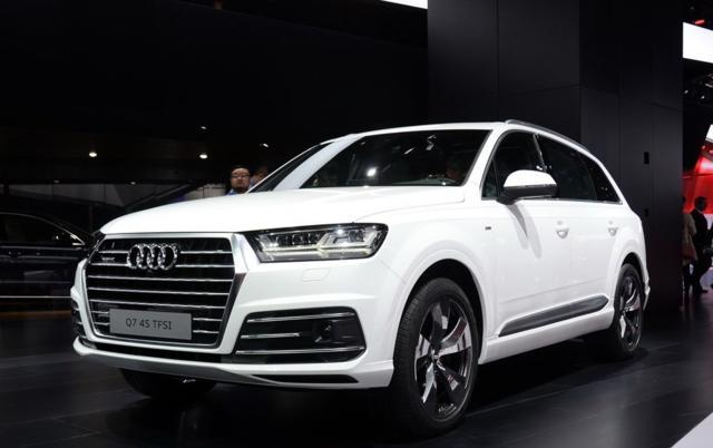 车长5米，全景天窗，3.0T机械增压，狂降23万销量却上不去