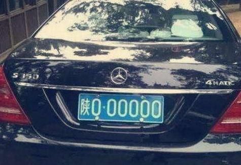 我国车牌号有两个字母被禁用,只因容易和数字混淆,看完恍然大悟