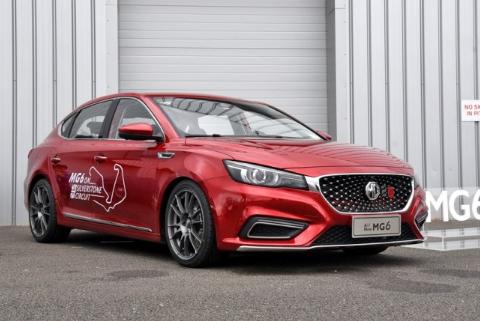 底盘调校，银石赛道跑一圈，这款平民“赛车”有望国内上市！