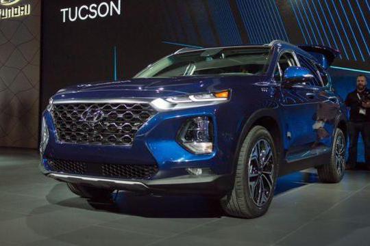 纯进口+车长4.9米+8AT，卖25万的韩系大7座翻盘汉兰达？