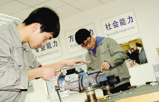 80年代中专生: 堪比现在的985大学生! 考不上中