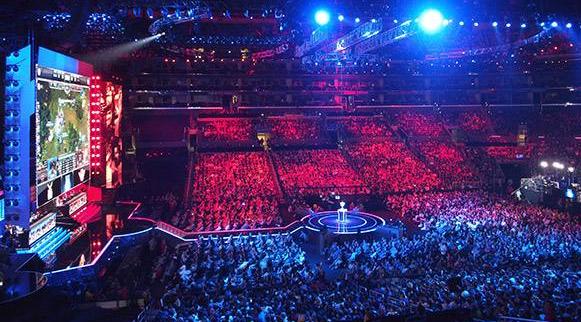 LPL解说米勒谈电竞专业:不要去!基本都是骗子