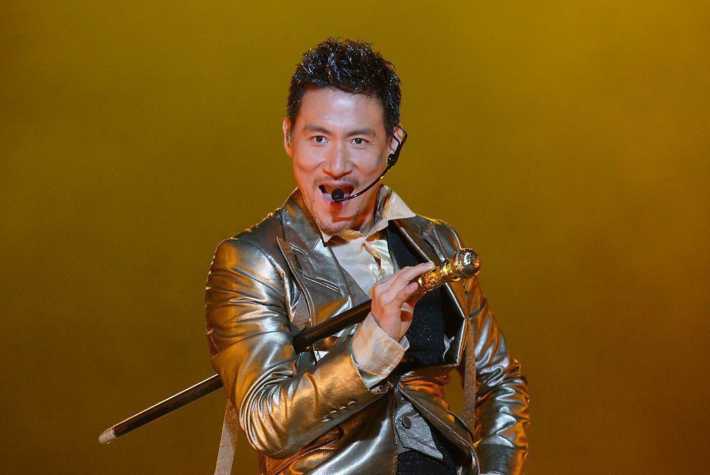 56岁的张学友是“逃犯克星”?面对镜头他这样回应!