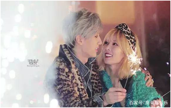 金泫雅金晓钟承认恋情,交往两年终于坦白,网友