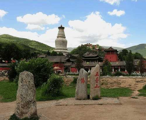 中国佛教四大名山排行榜, 南方占了三个, 第一无可争议！