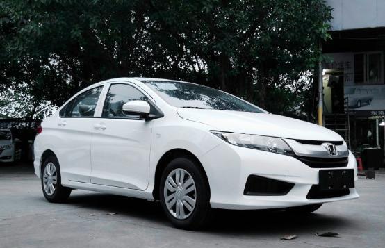 比捷达省油英朗保值不如他, 实在的交通工具7万块帝豪真没他省心