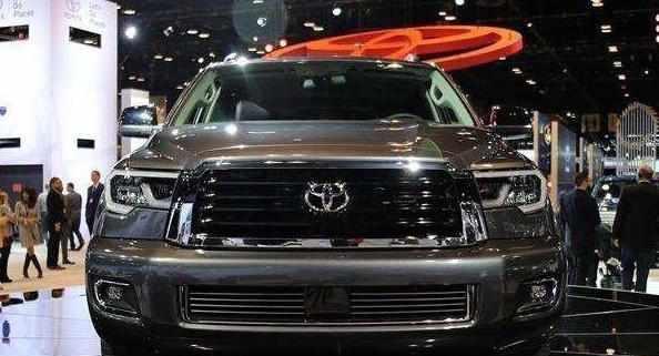 比巡洋舰大了一整圈