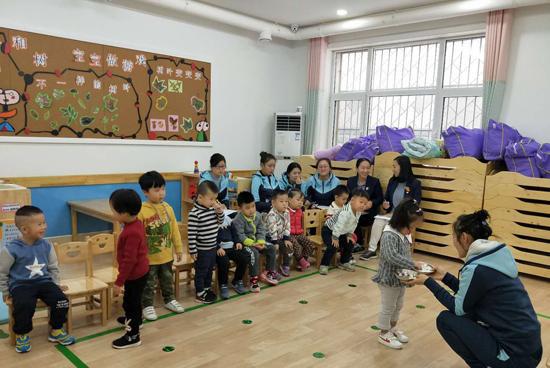 文合南希美国幼儿园中文课程--蒙氏感统视觉训