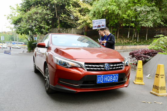 人车对垒穿行立体山城 中国汽车大脑挑战赛凸显启辰黑科技