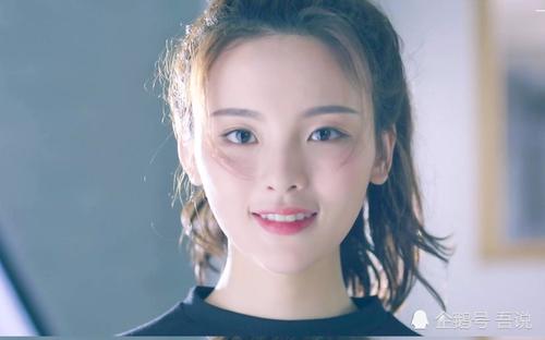 杨超越综艺新安排,将成为何炅主持《口红王子