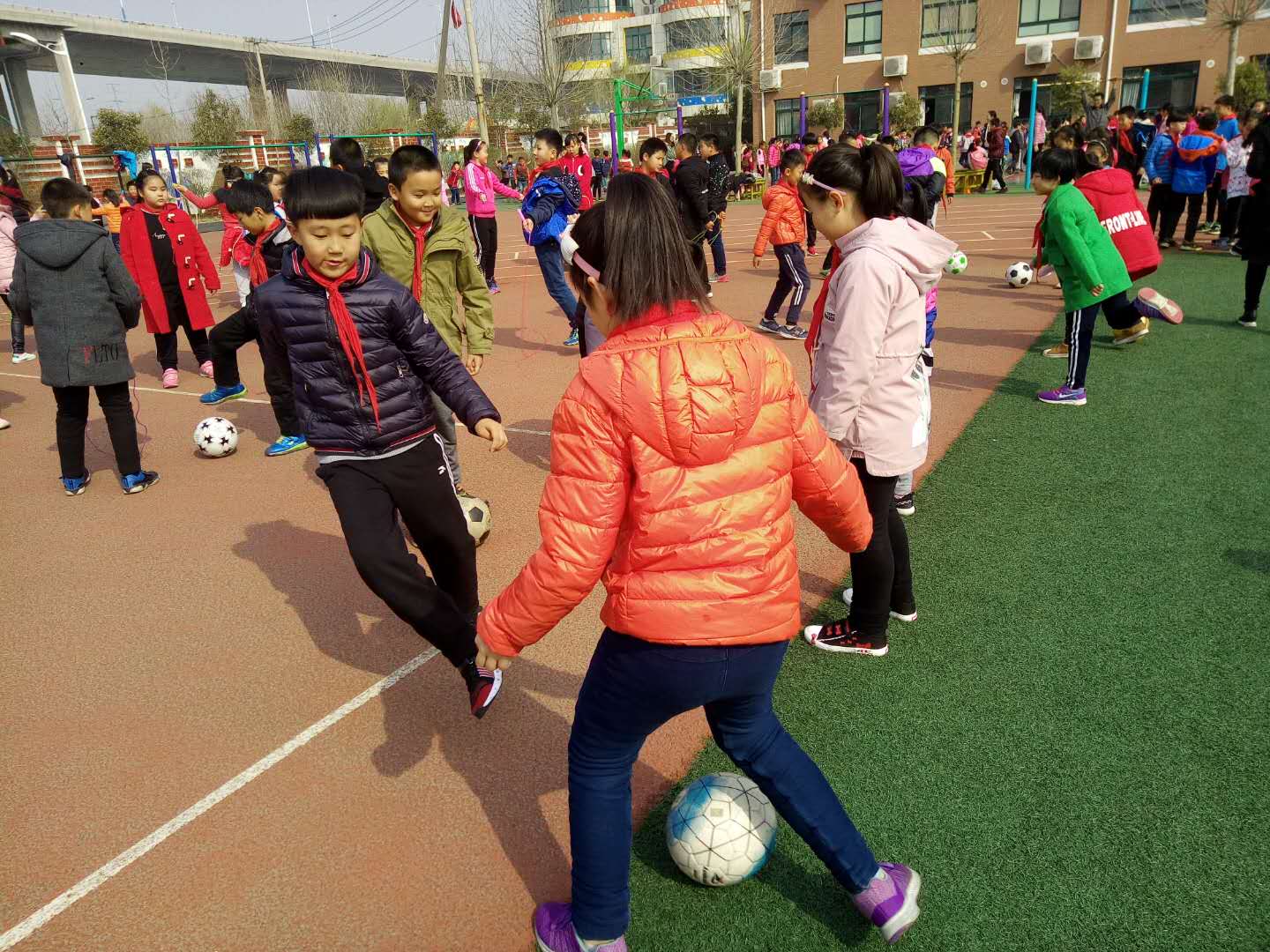 小学生的课间活动，原来可以玩的这么丰富