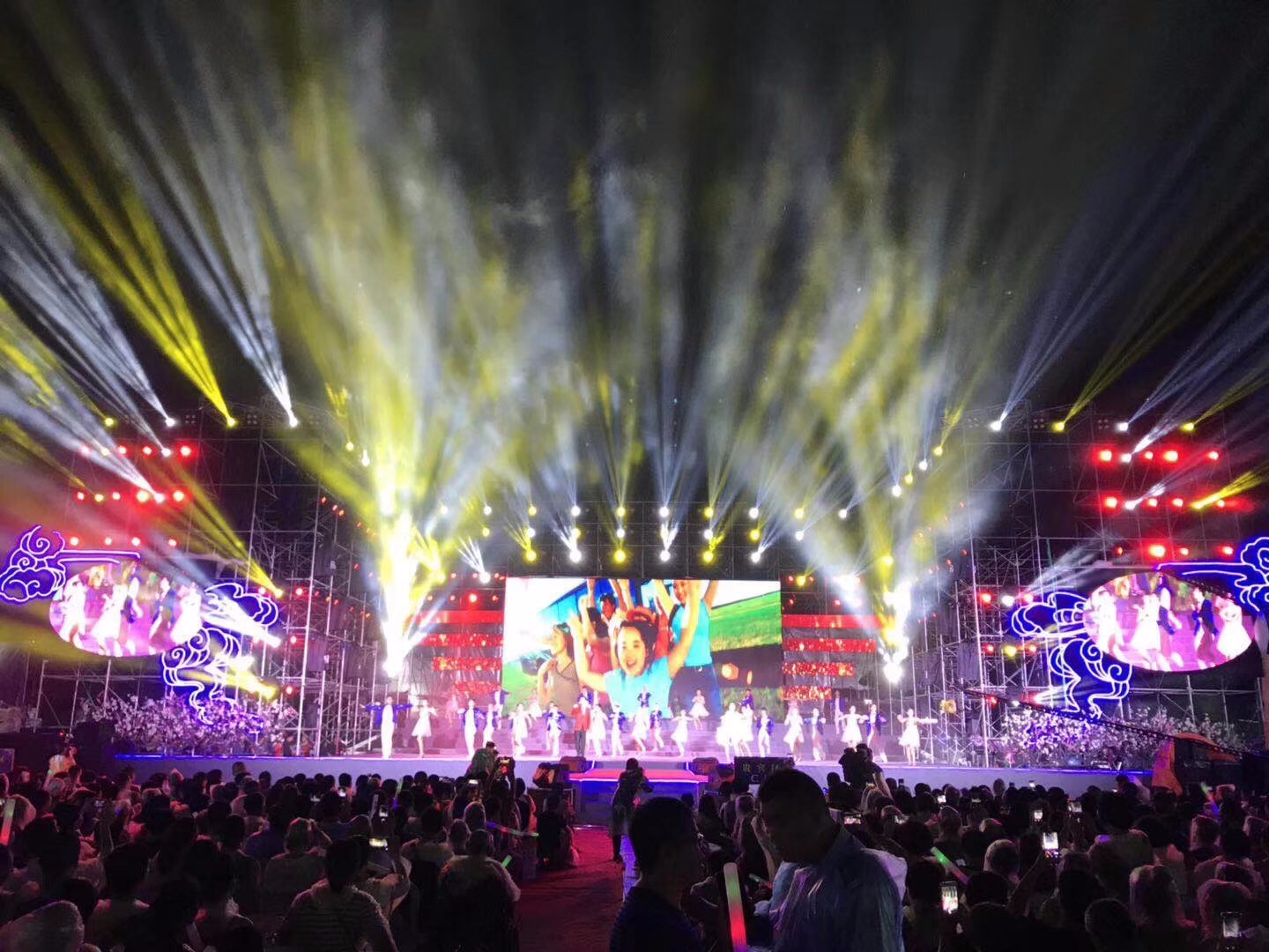 崔子格七夕深情献唱《老婆最大》《红颜旧》等