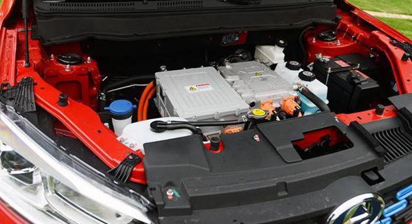 江铃E400首款纯电动SUV正式上市 补贴售价8.98-10.98万元