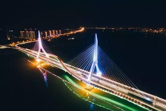 新晋抖音网红城市绵阳:我就是我,颜色不一样的