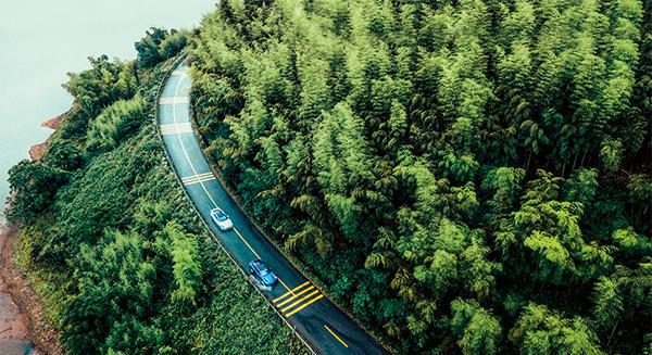 不仅是四门的 911——保时捷全新一代Panamera