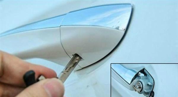 车钥匙没电, 开不了门、点不着火怎么办? 别急