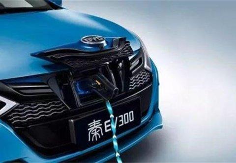 众泰这款车又火了！推出新能源汽车才9万，比亚迪这次要凉了