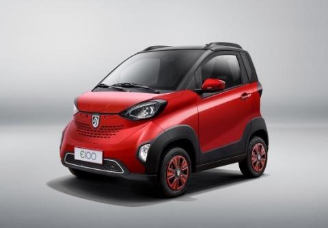 宝骏新款E100上市 售价区间9.39万-10.99万元