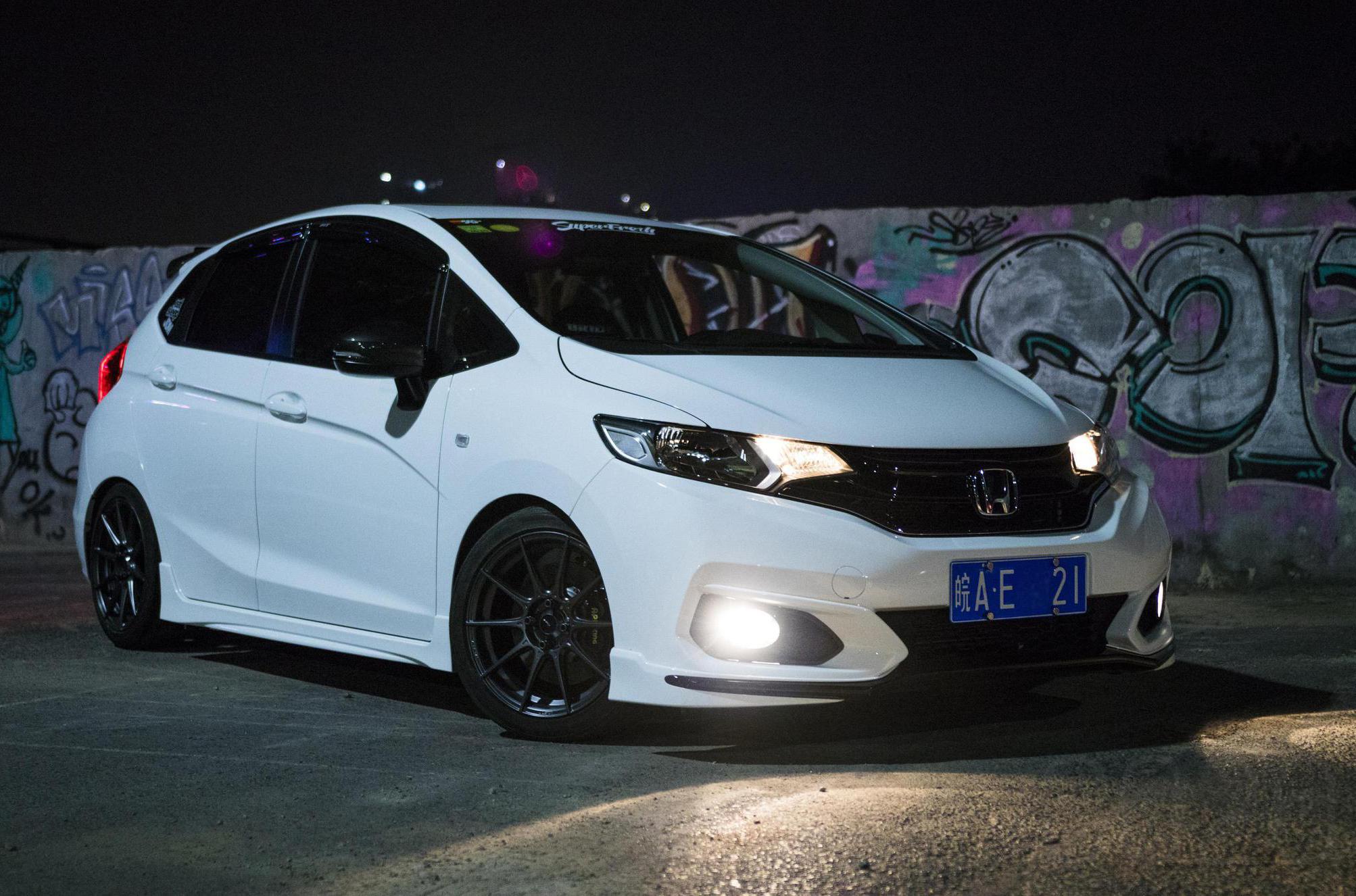 花费11万买辆潮跑版GK5，简单改装之后行驶证都不用换！