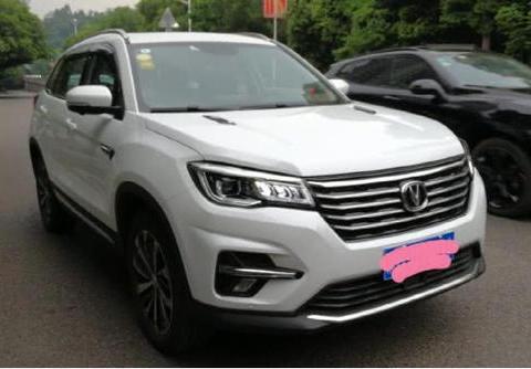 买车不要选哈弗H6了，老爸建议我买这车，配置丰富又外形帅气！