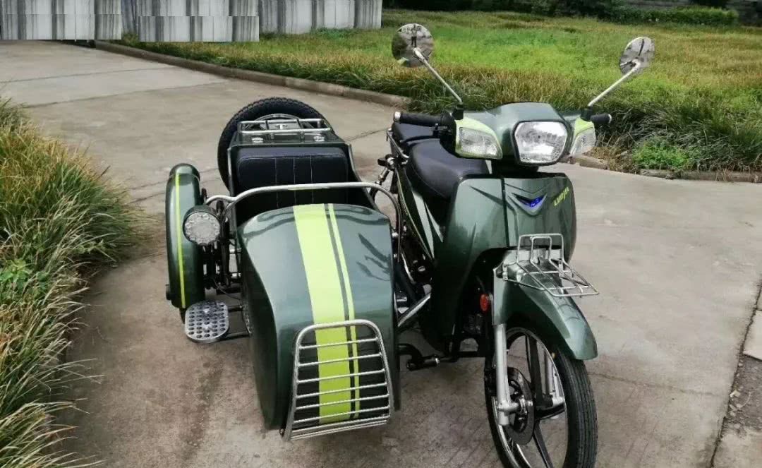 给买菜车加个边斗是什么画风,首款可上牌的洛