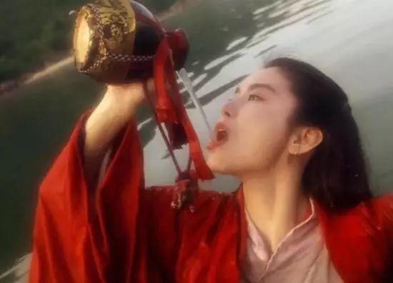 我姓王,名徒遂佛,英语老师叫我:one two three f