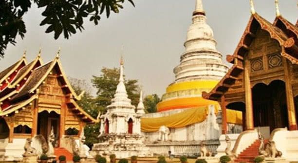 中国游客在泰国抢虾引争议,看了原因,网友:情