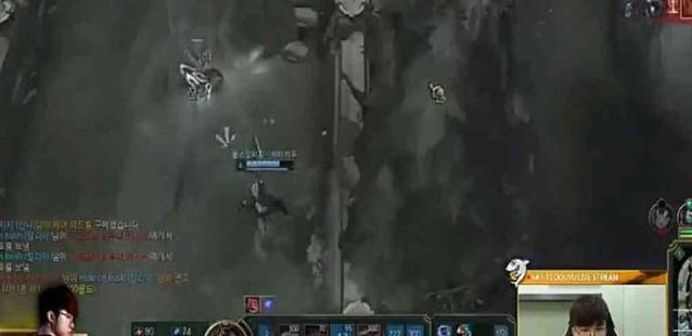 Faker排位丝血闪现躲死歌大招! 秀的自己都乐