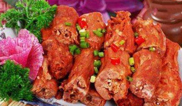 去武汉旅游10大必带特产,我首选武汉鸭脖,你会