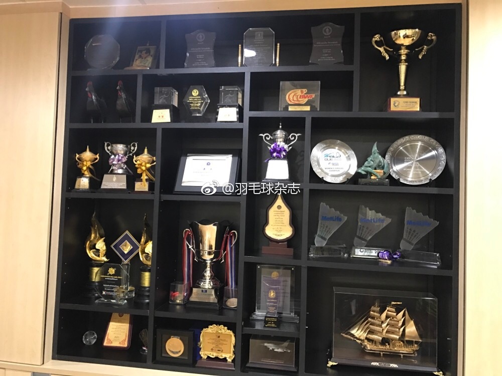 位于曼谷的Banthongyord羽毛球学校