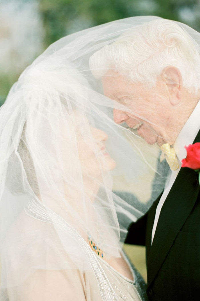 63年钻石婚：爱是陪伴一生，爱是不离不弃