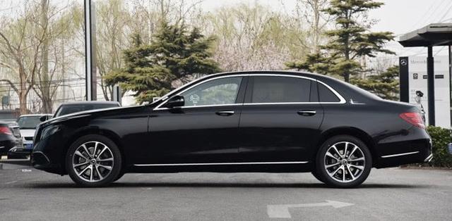 为什么好多车上都有这样的标志，到底有什么意义？