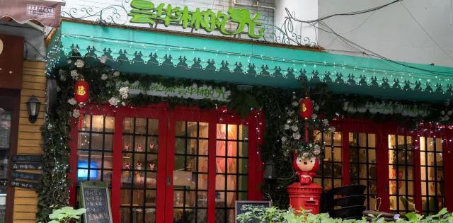 原创|夏天热到爆,冬天没冷气的武汉,是什么让它