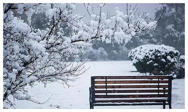 林俊杰《雪落下的声音》,去年陪你看雪的那个人,还在吗?