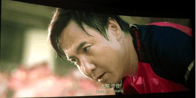 《西虹市首富》用狗当守门员嘲讽国足,网友:合