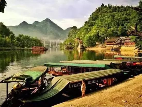湖南凤凰古城，芙蓉镇，边城镇，你都去过哪几个了呢？