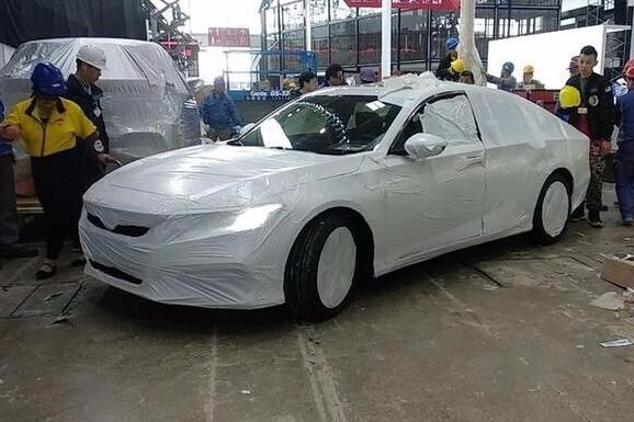 10代雅阁曝光，2.0L发动机跟机油门说再见，采用按键式换挡